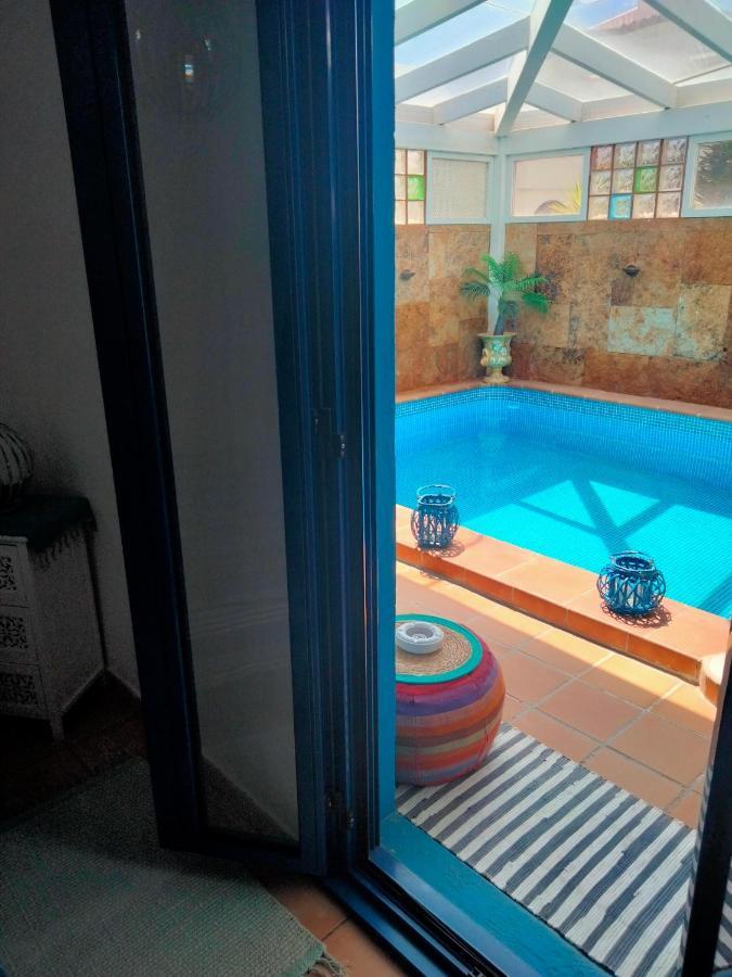Rosa Meravigliosa Con Piscina Interna *