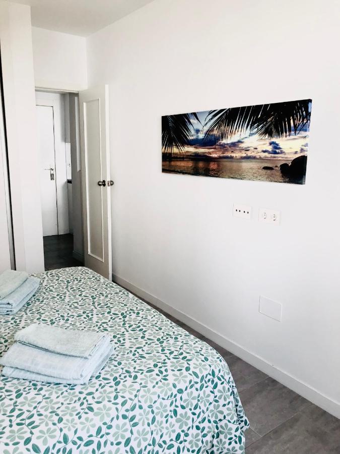 Apartment Elegant Next To The Sea!