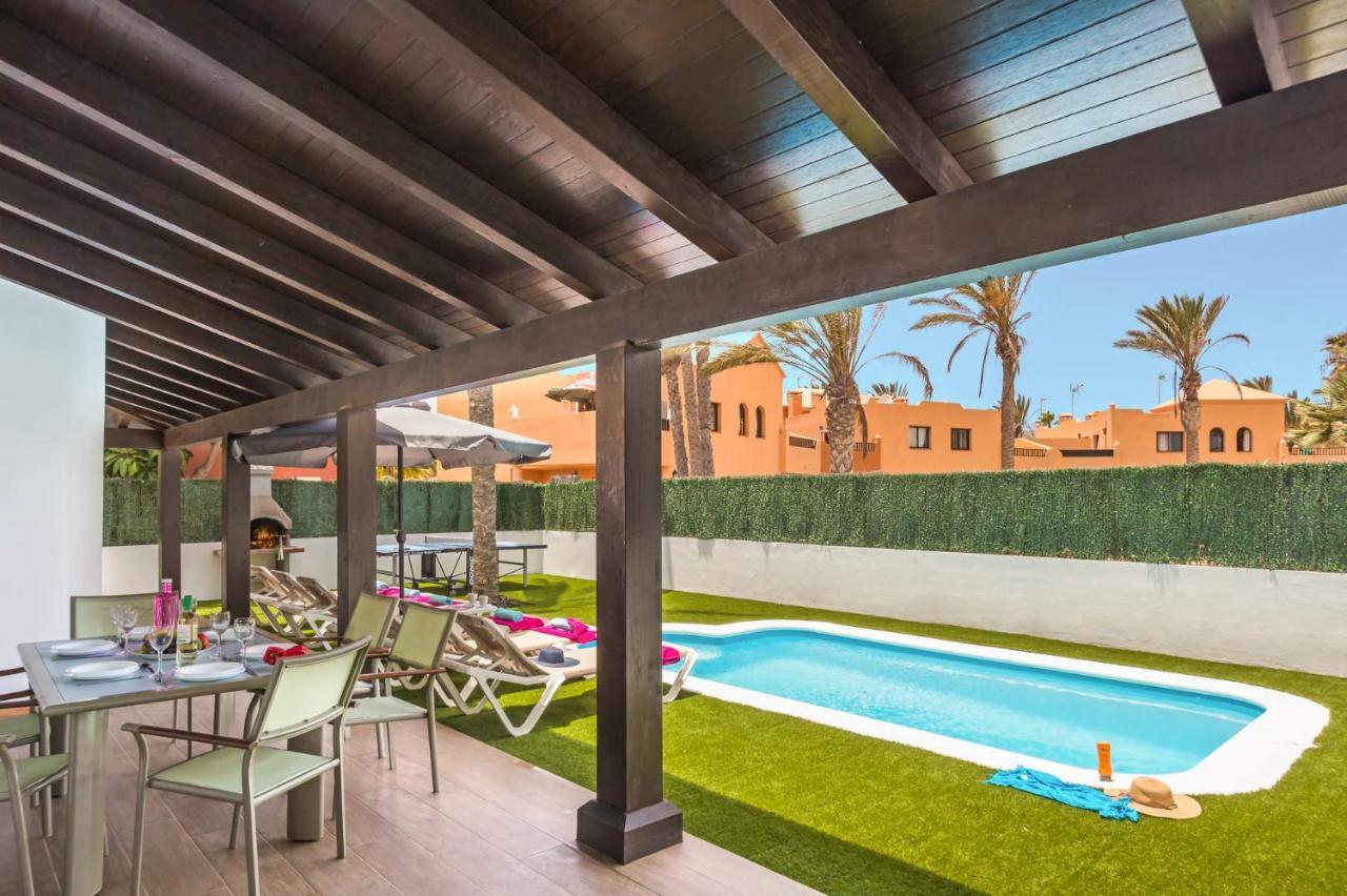 Villa Oasis By *