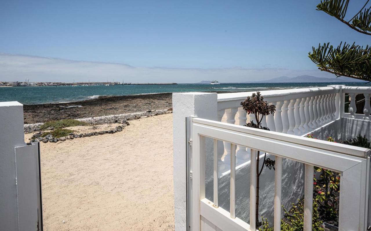 La Maja Beachfront Villa *