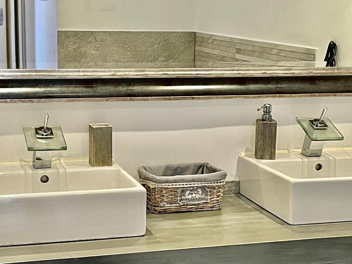 Apartment Silver *
