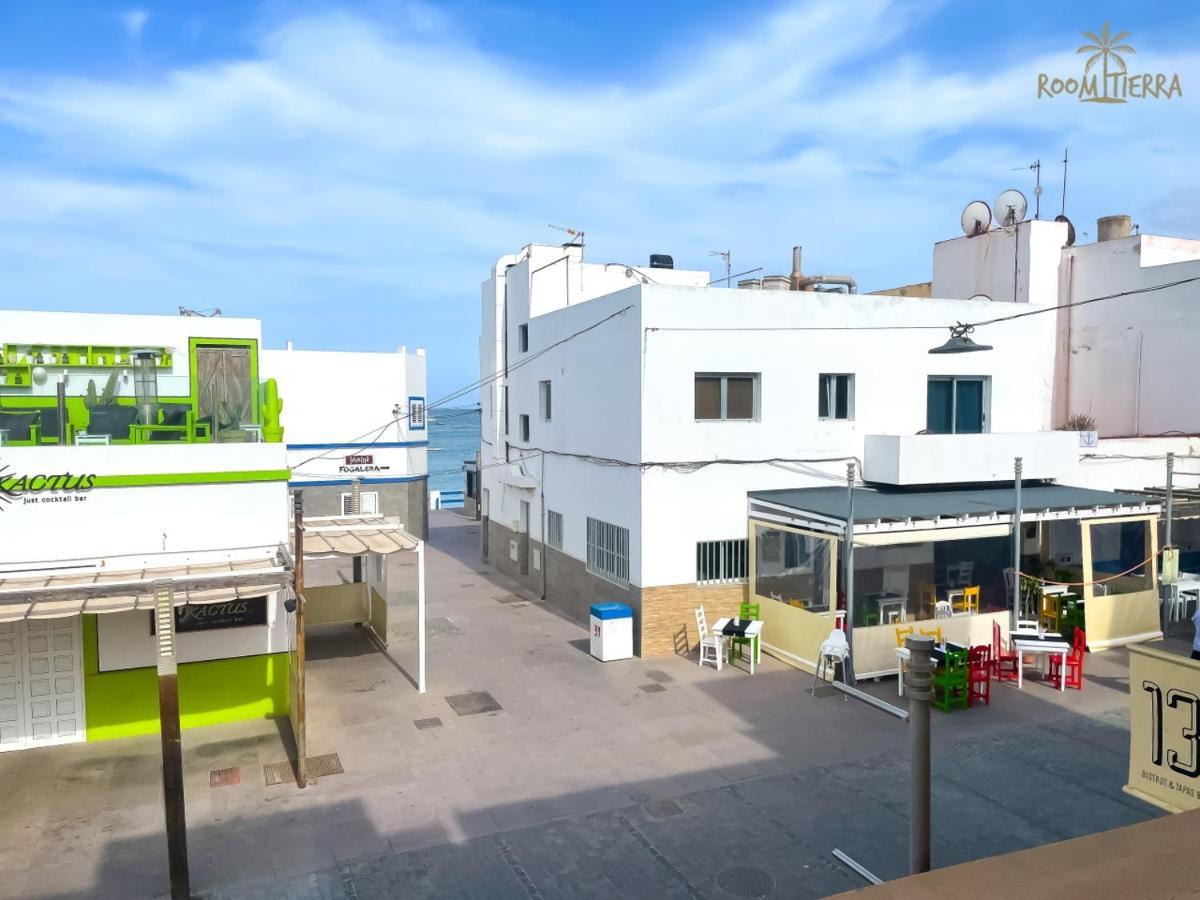 Tierra Wifi Free Private Bathroom , Town Apartment *