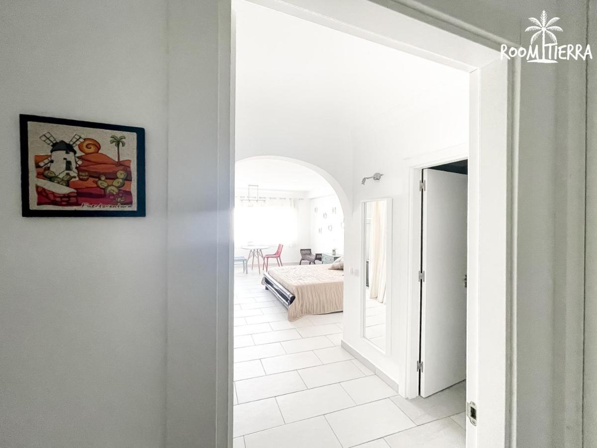 Tierra Wifi Free Private Bathroom , Town Apartment *