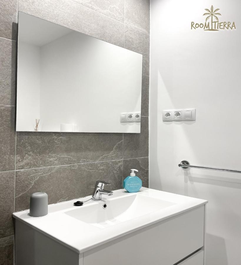 Tierra Wifi Free Private Bathroom , Town *