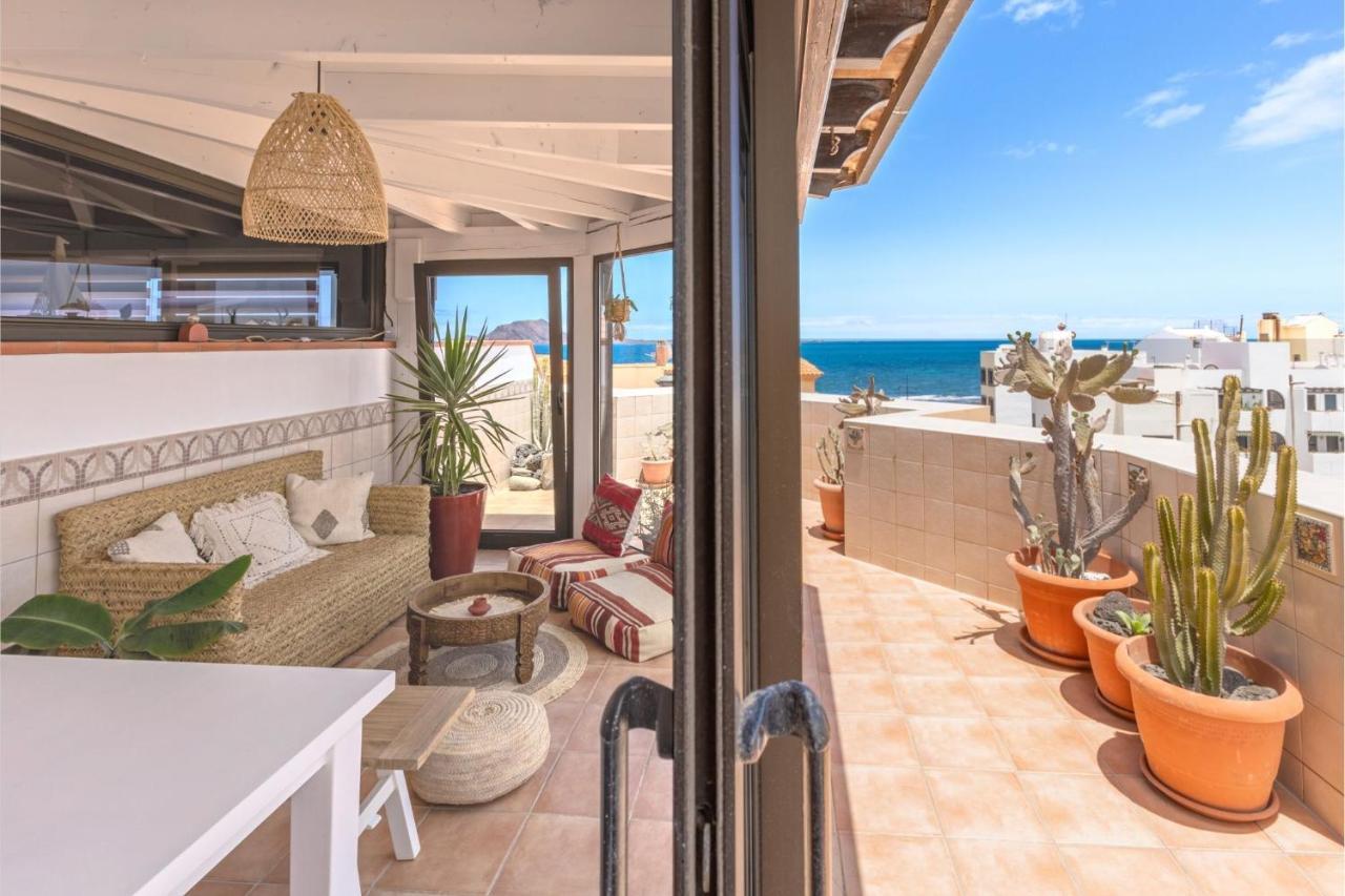 Duplex With Sea View And Private Parking *