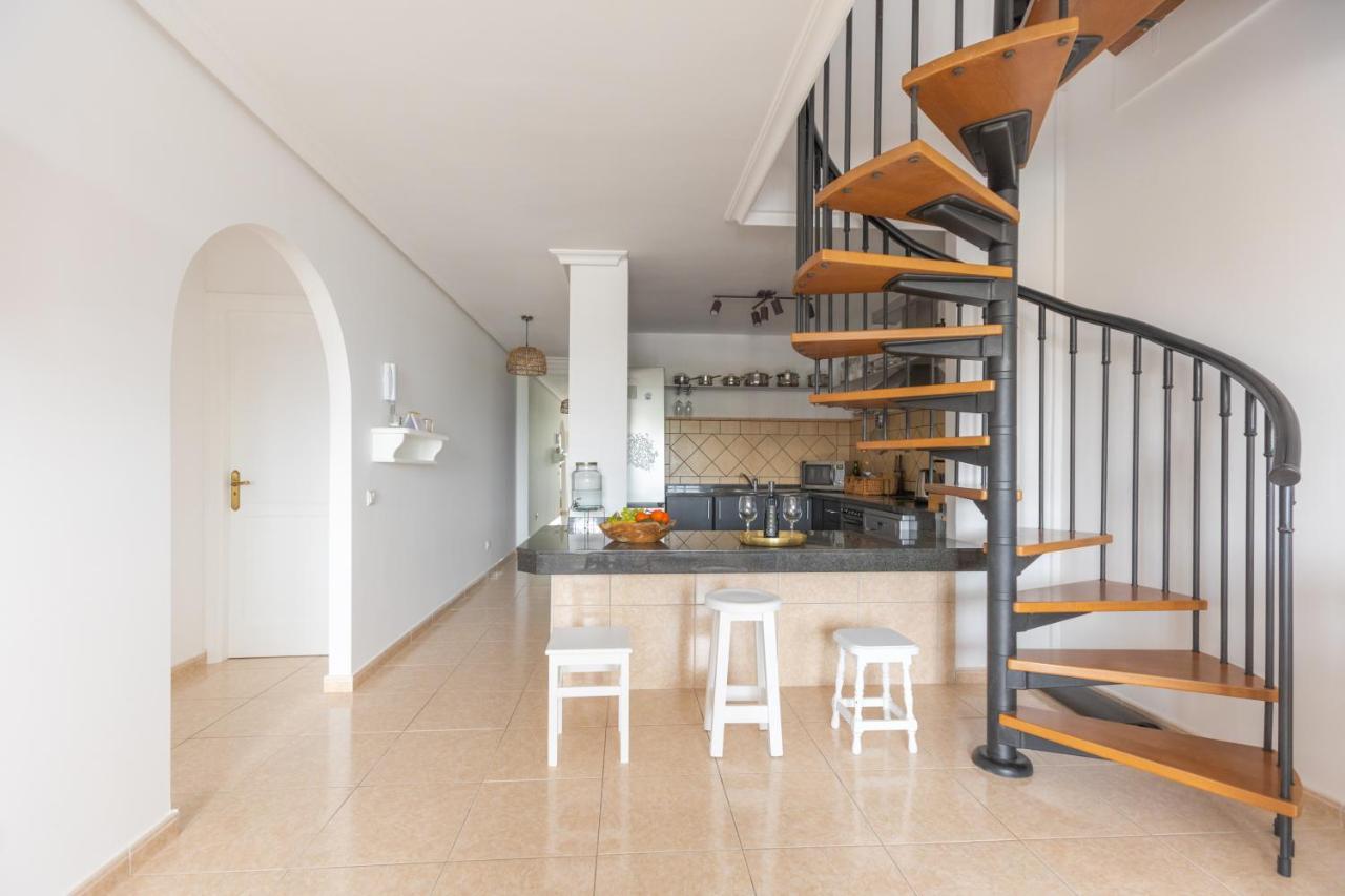 Duplex With Sea View And Private Parking Apartment *
