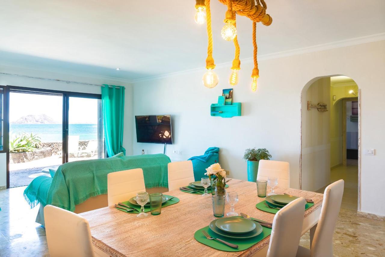 La Golondrina - Froont Villa Corralejo