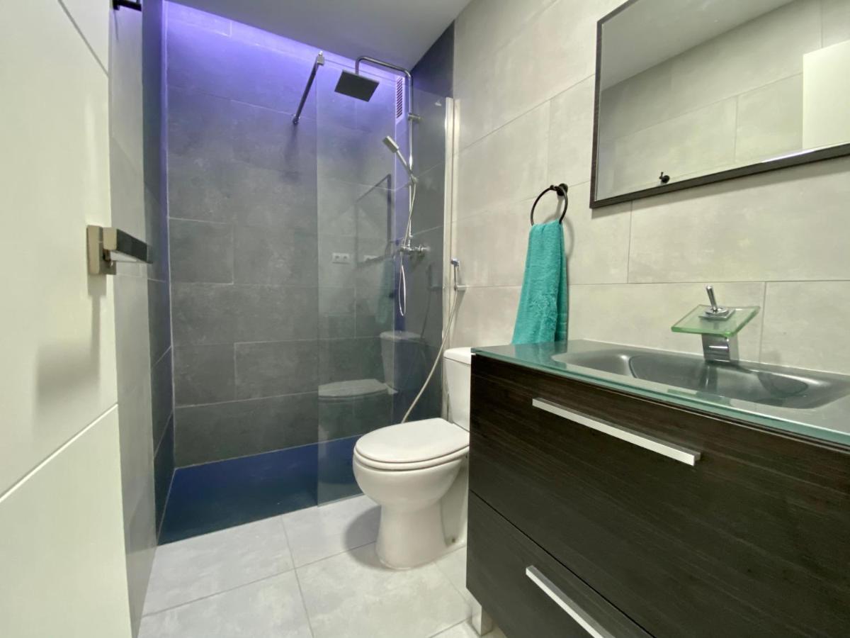 Modern With Sea Views In Apartment *