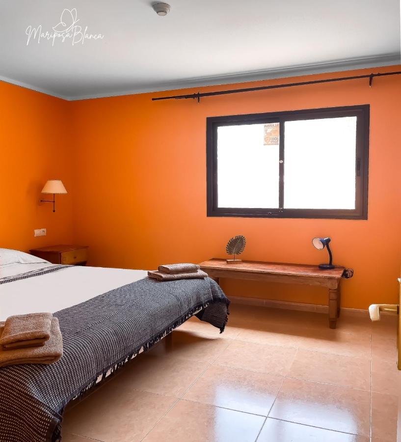 B-rent Mariposa Private Garden Apartment