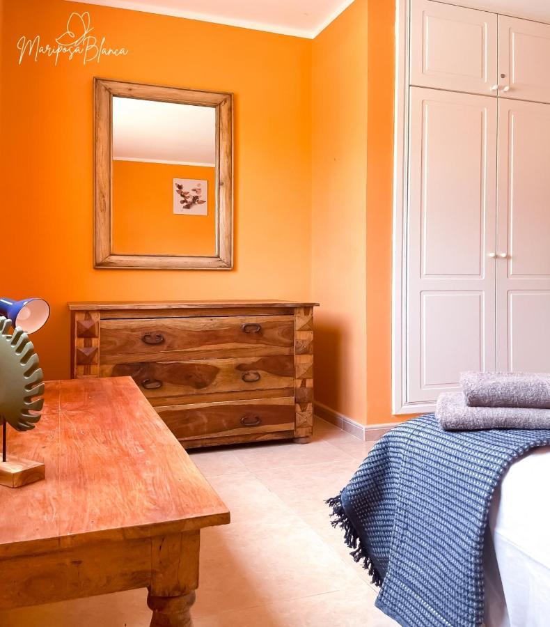 B-rent Mariposa Private Garden Apartment *