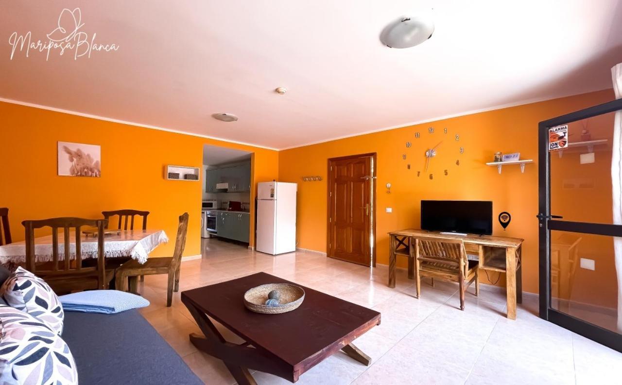 B-rent Mariposa Private Garden Apartment *
