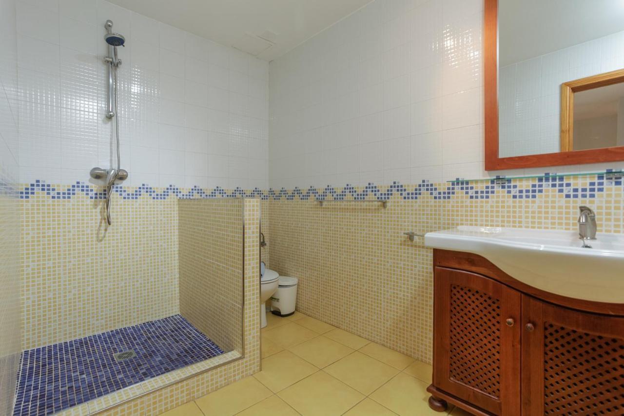 Marina I Beachfront By Holidays Villa