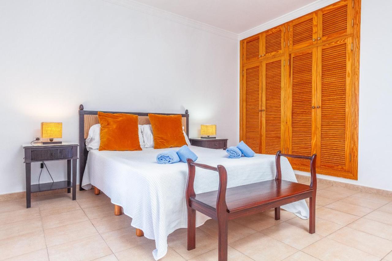 Marina I Beachfront By Holidays Villa Corralejo
