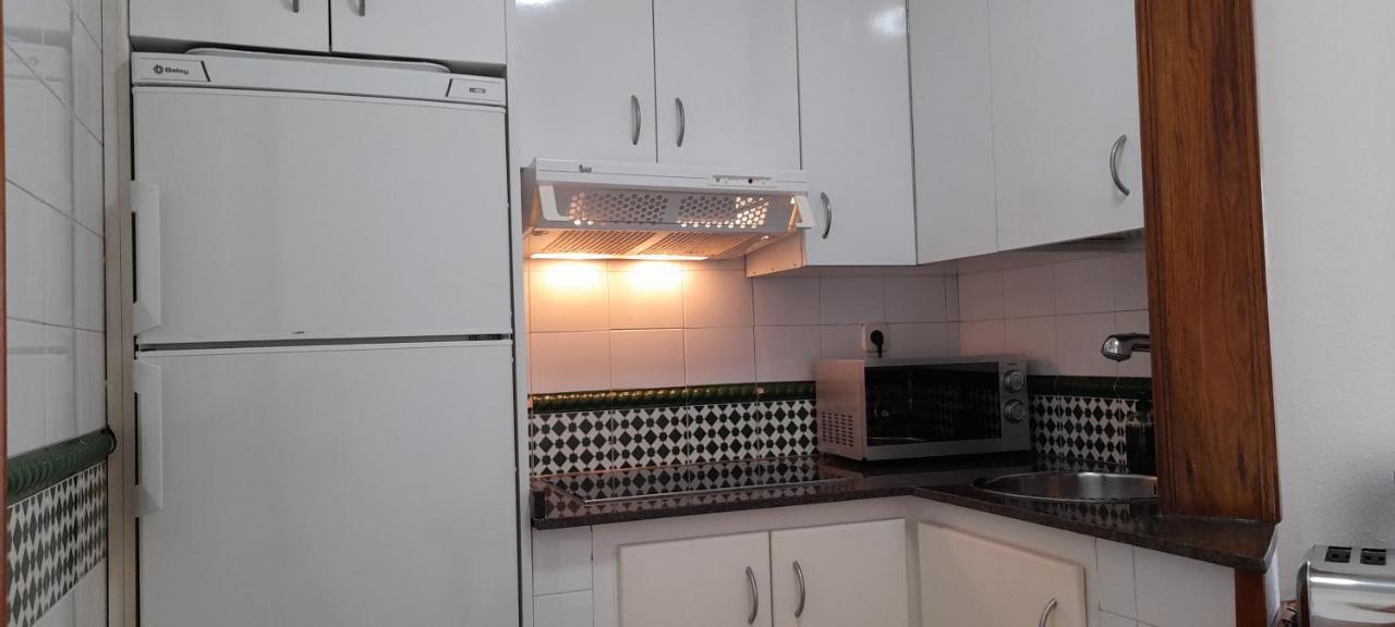 En Apartment *