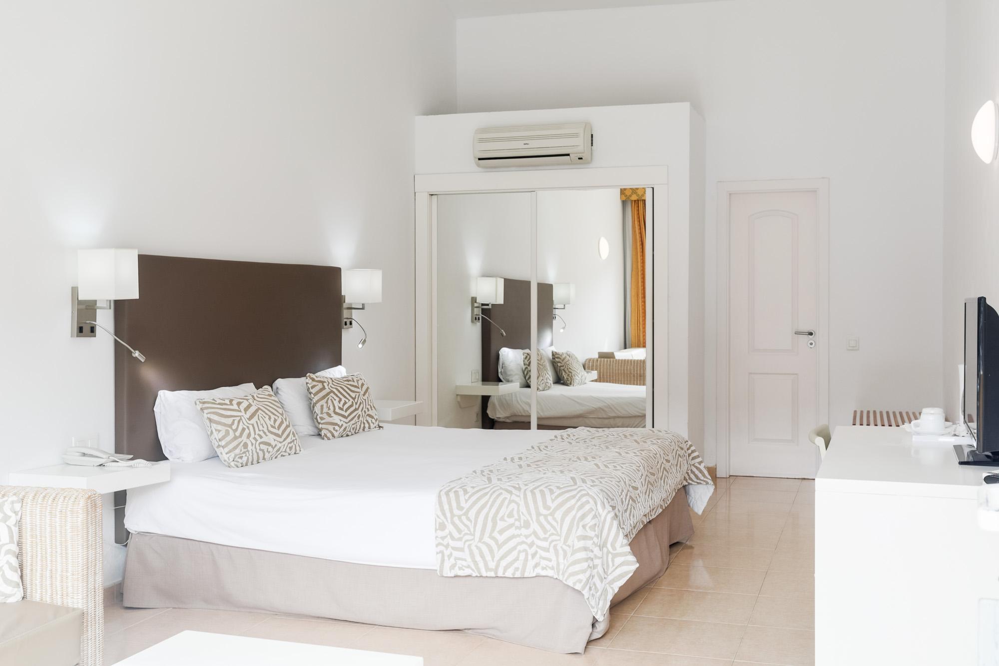 Arena Hotel 4*