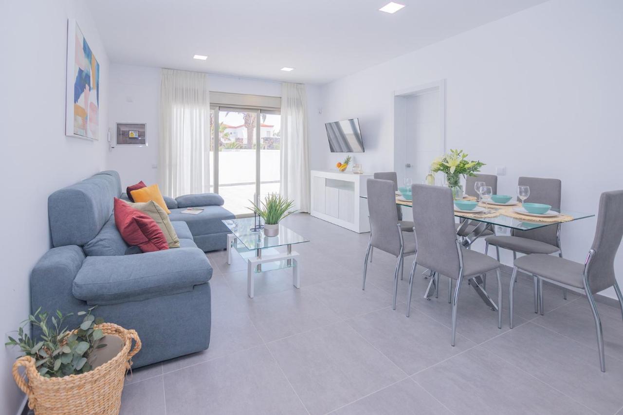Family 1 Beachfront By Holidays Apartment Corralejo
