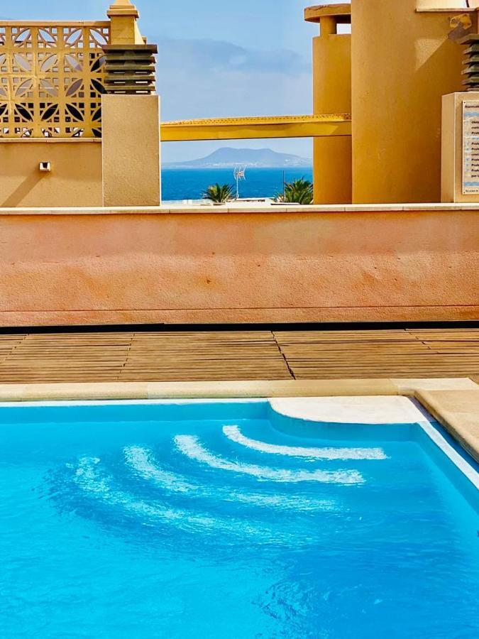 Rooftop Pool Apartment *