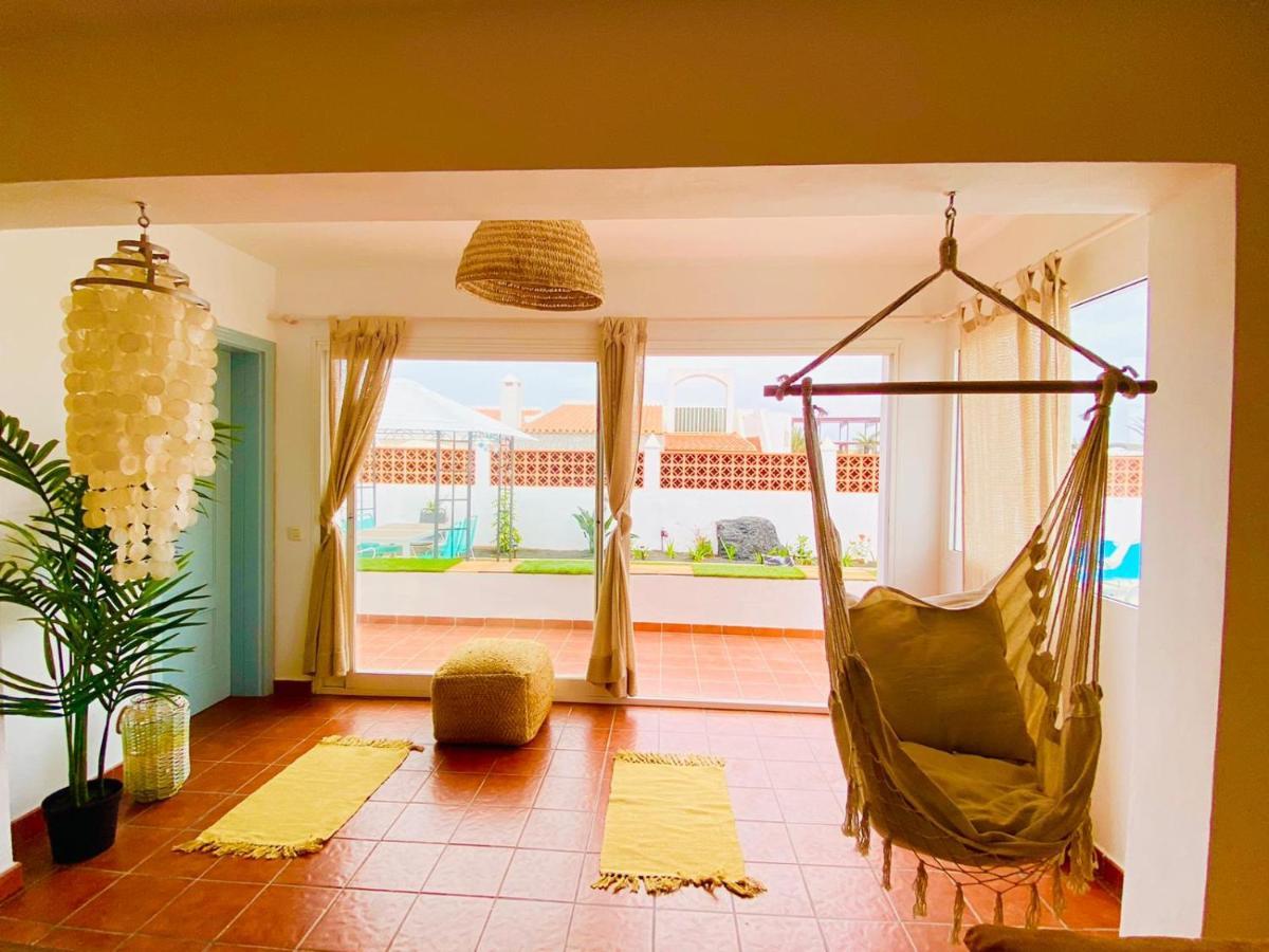 Golden Wave Surf Villa *