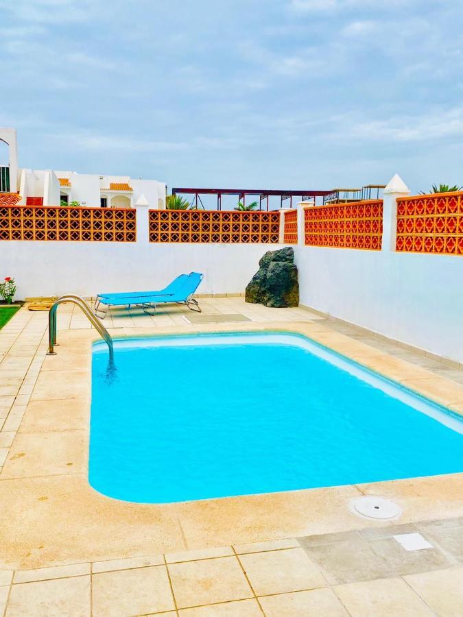Golden Wave Surf Villa *