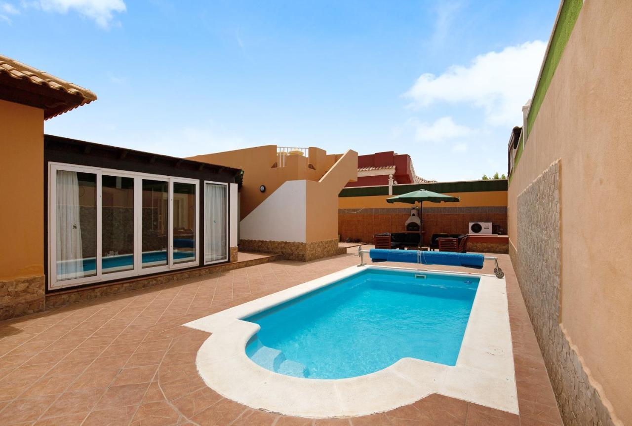 Contenta Corralejo