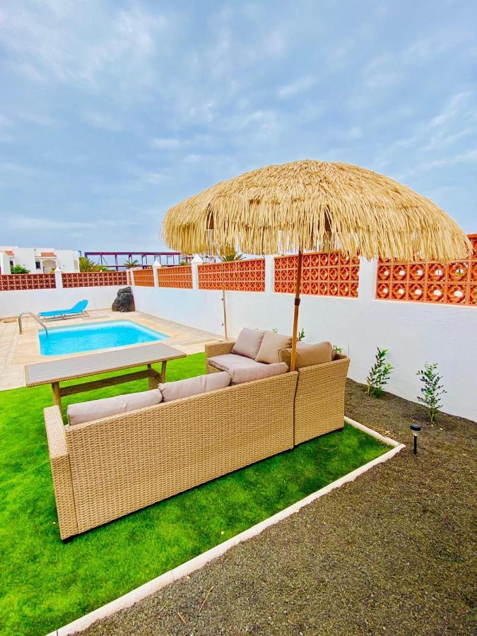 Golden Wave Surf Villa *