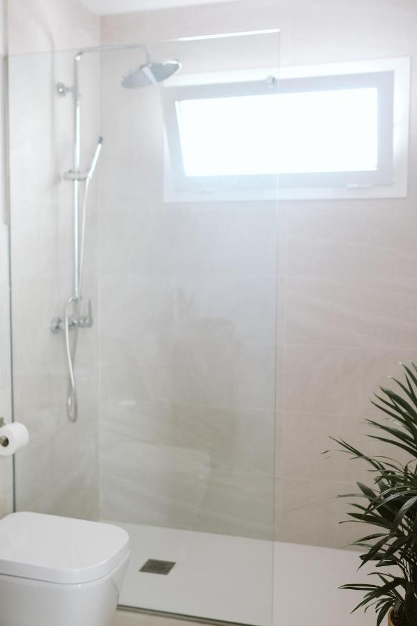 Dreamsea Surf House Fuerteventura Hostel *