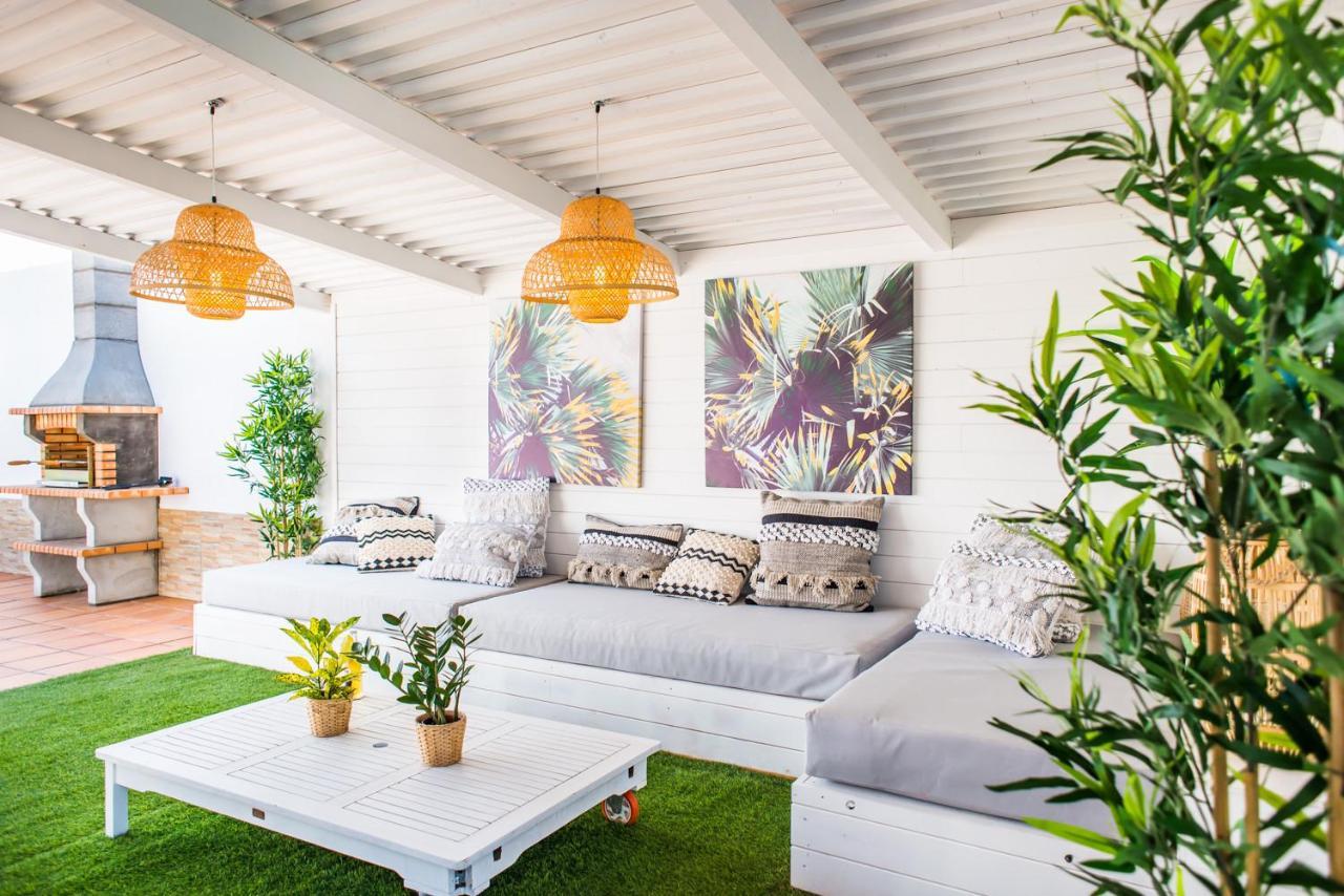 Luxury 'la Bonita' With Private Heated Pool, Bbq & Free Wifi- Suiteable For Familiesfriends *