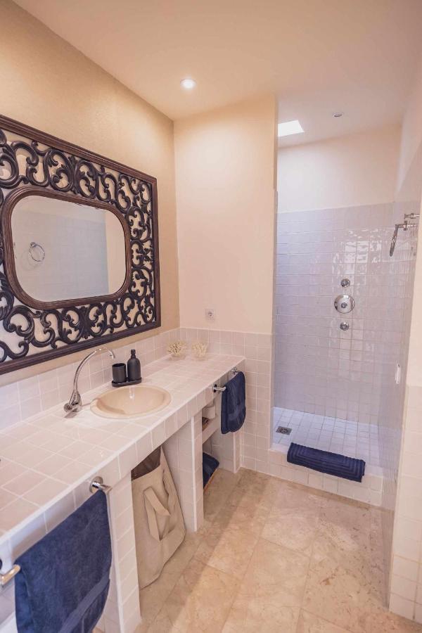 Tiguaro Piscina Climat Jacuzzy Ac 9 12 Villa