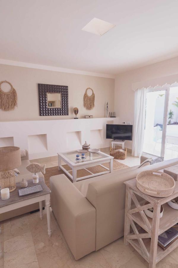 Villa Tiguaro Piscina Climat Jacuzzy Ac 9 12 Corralejo