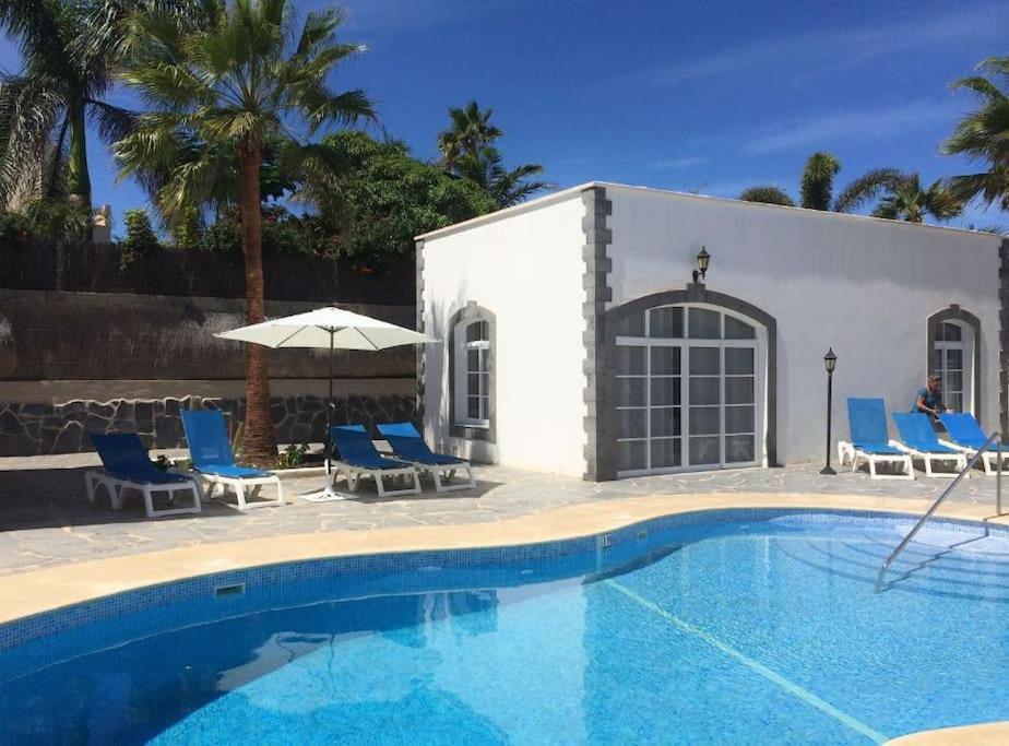 Lovely - Pool Front, Private Roof Terrace, Wifi Fiber Optic Corralejo