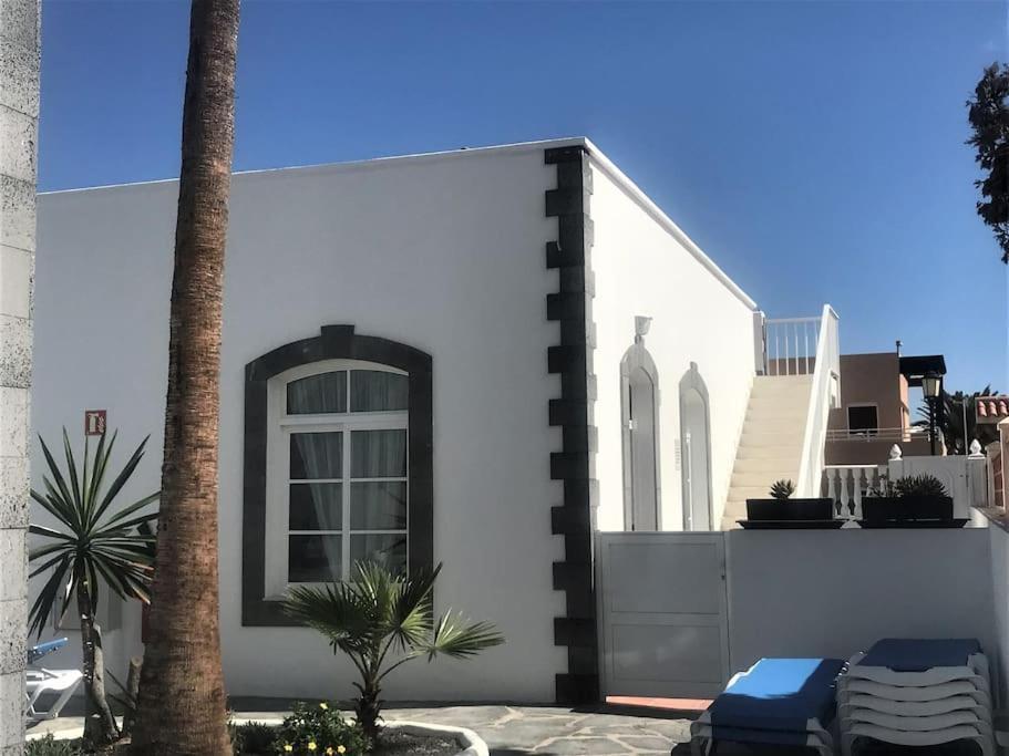 Lovely - Pool Front, Private Roof Terrace, Wifi Fiber Optic Holiday home Corralejo