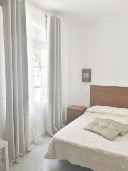 Lovely - Pool Front, Private Roof Terrace, Wifi Fiber Optic Corralejo