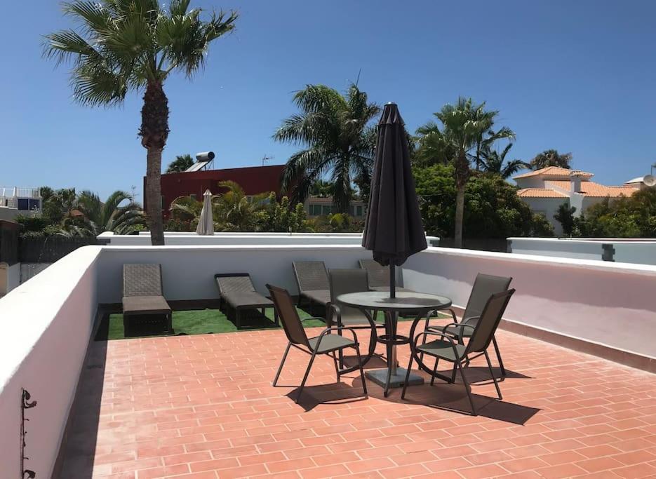 Lovely - Pool Front, Private Roof Terrace, Wifi Fiber Optic Holiday home Corralejo