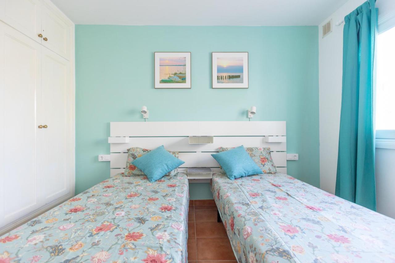 Private With Heated Pool & Terrace View Corralejo