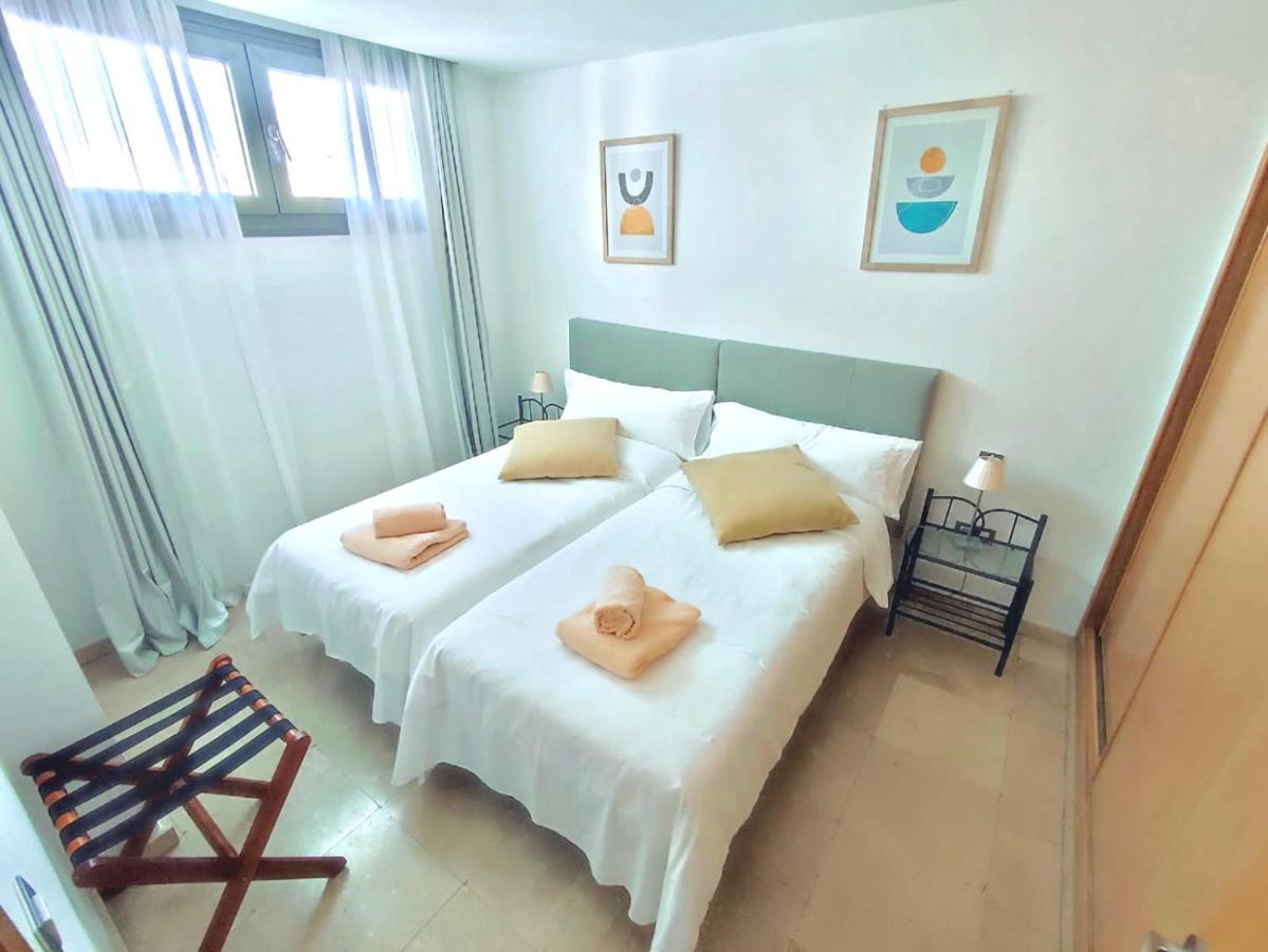 Pearl Apartment *
