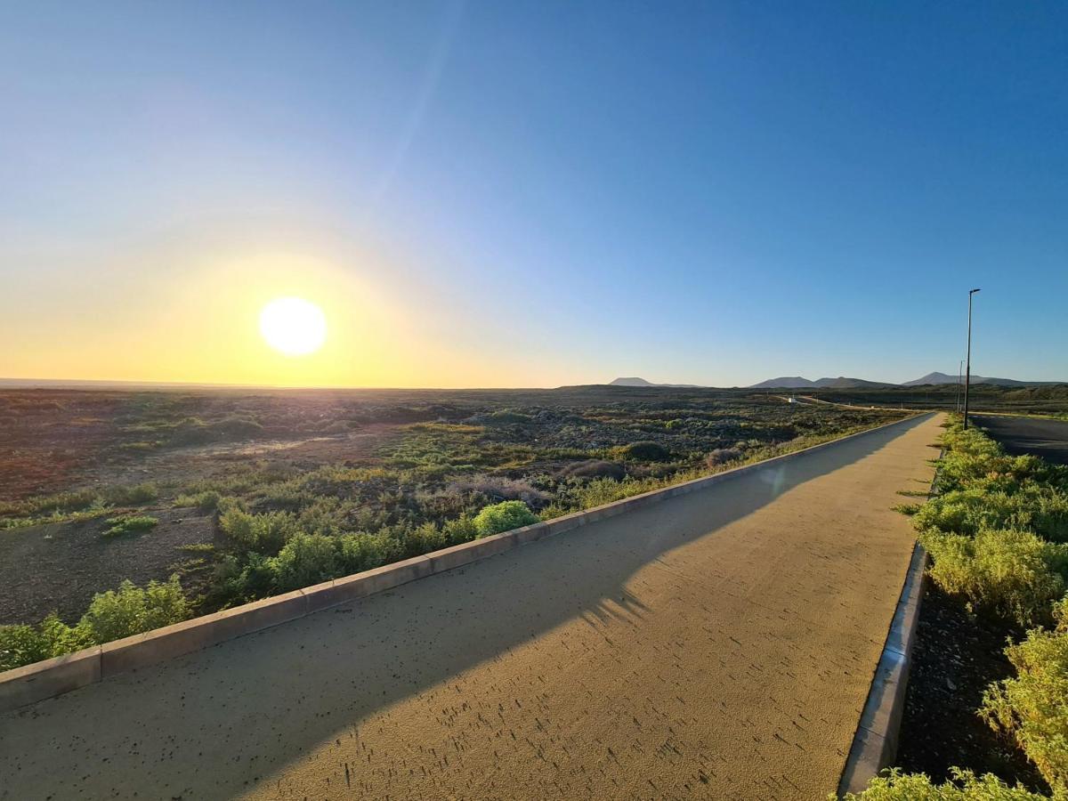 Apartment Casa Zalla 110m2, 200m2 Garden, Pool, 1gb Wi-fi, Private Parking *