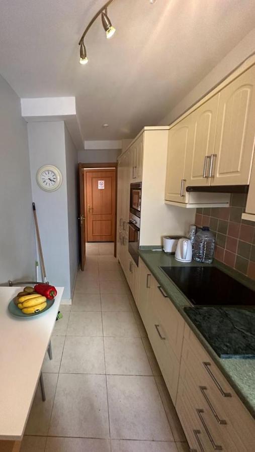 Apartment Punta Del Isla - 3 Bed With Amazing Roof Terrace *