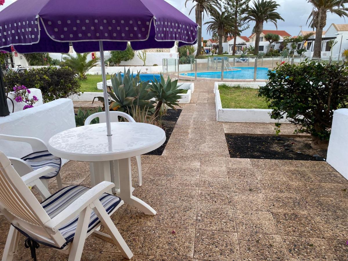 Estrella Del Mar 8. 1 Bedroom With Pool And Gardens 300 Metres From The * Corralejo