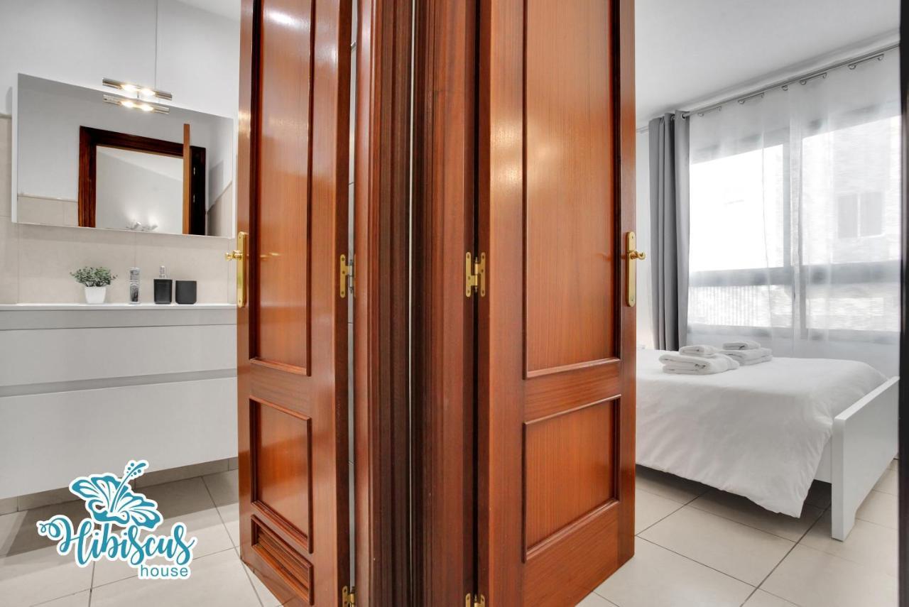 Hibiscus House, Charming 1-bed Flat Located 300 M From The Beach * Corralejo
