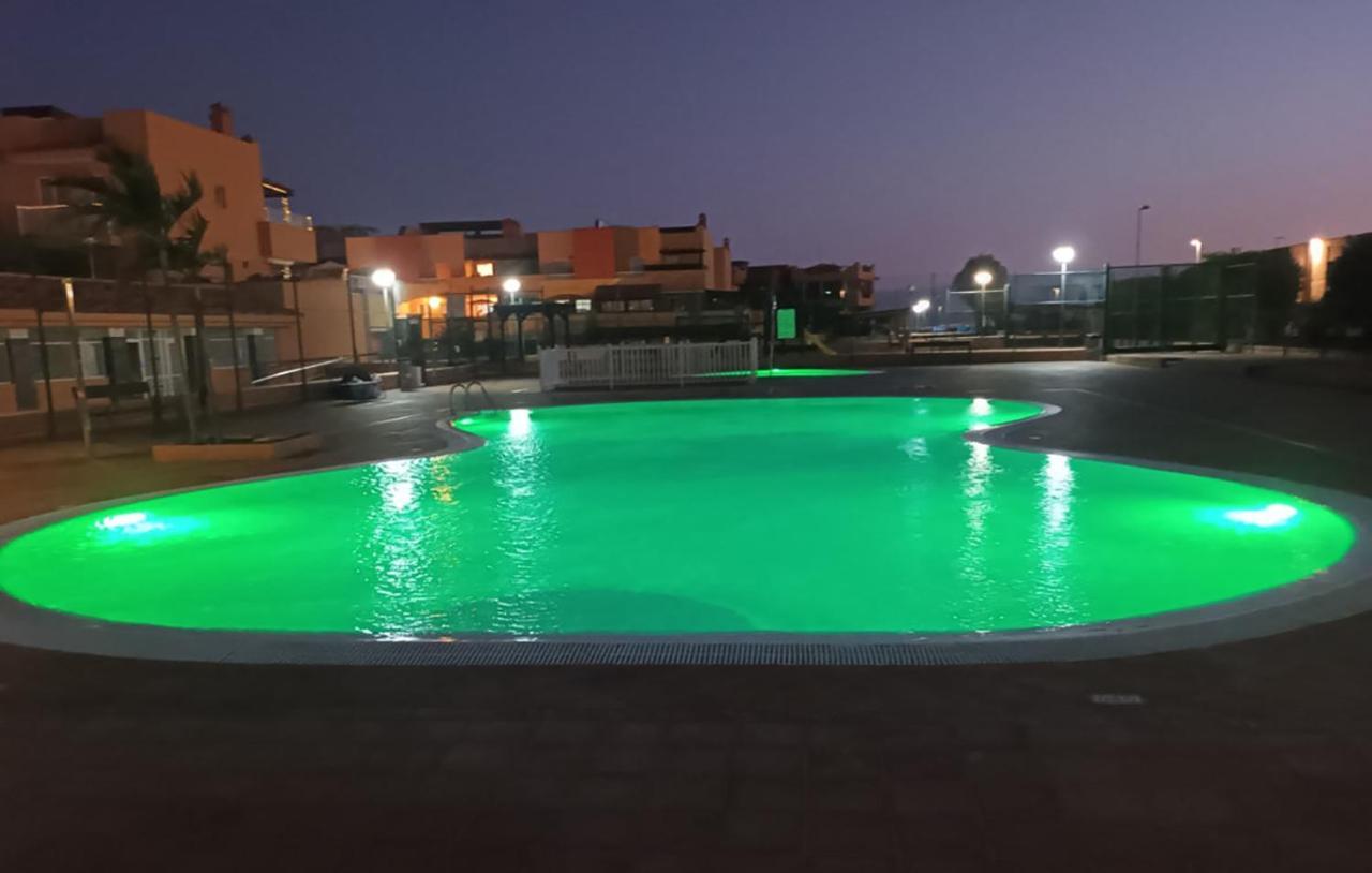 Brisas Fuerteventura: Optic Fiber,solarium,bbq Apartamento Corralejo