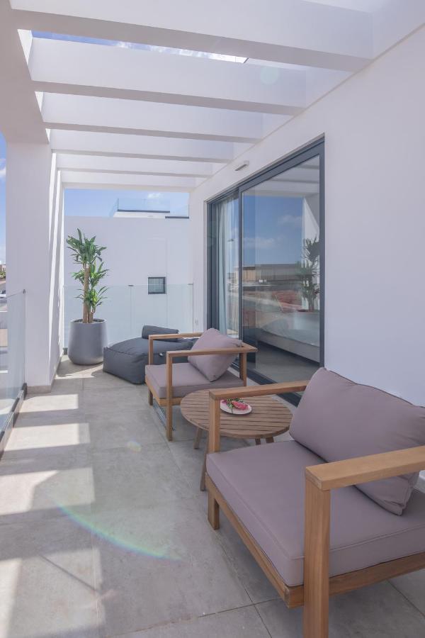 Yolo Luxe Sur Private Pool By Holidays Villa Corralejo