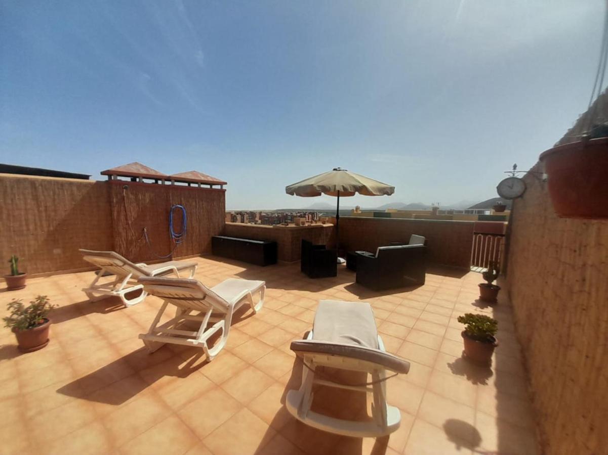 Brisas Fuerteventura: Optic Fiber,solarium,bbq Apartamento Corralejo
