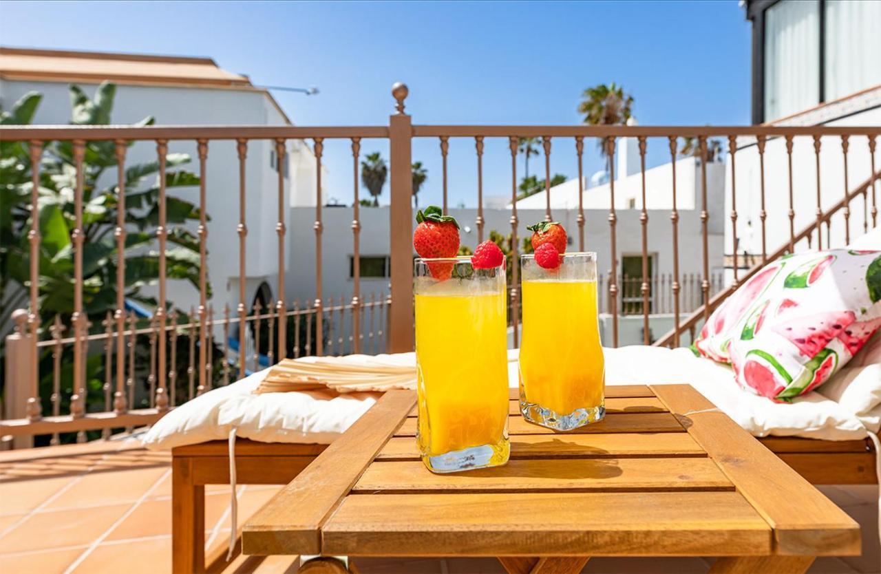 Bay Beachfront By Holidays
