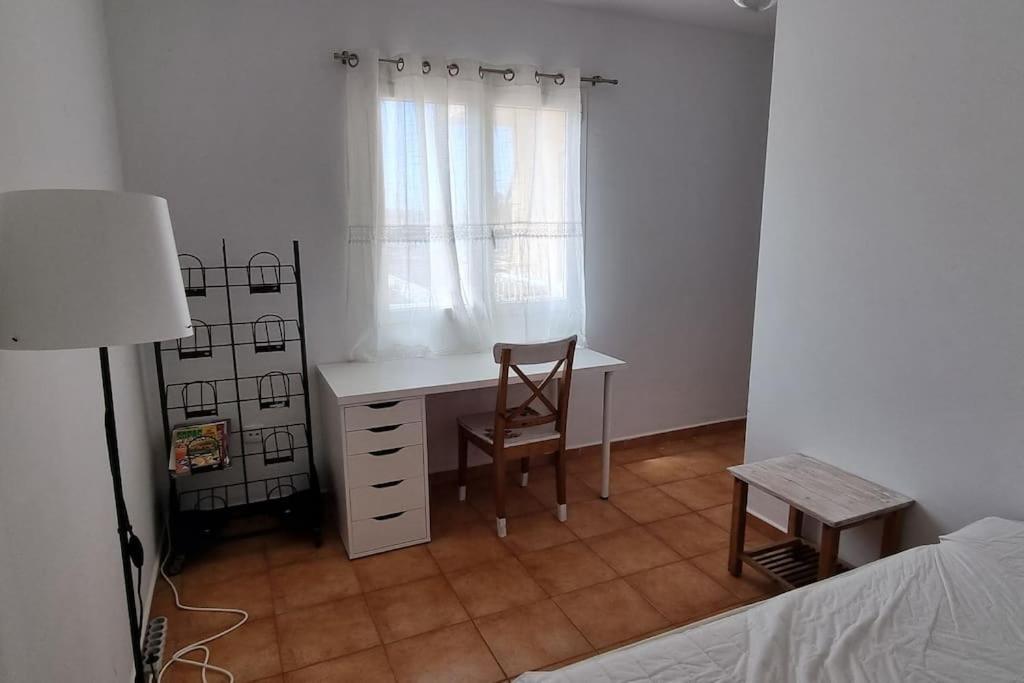 Gilda: Beautiful Spacious Apartment. Seaview From Rooftop Terrace Apartment Corralejo