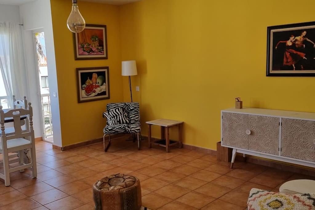 Gilda: Beautiful Spacious Apartment. Seaview From Rooftop Terrace Apartment
