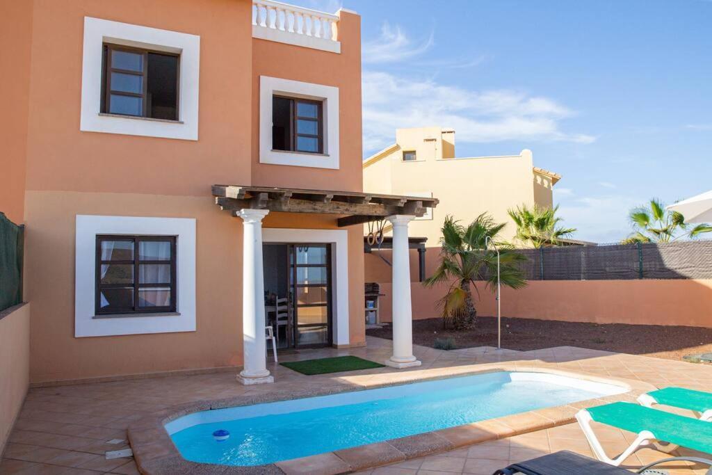 Villa Con Espectaculares Vistas Y Piscina Privada Corralejo