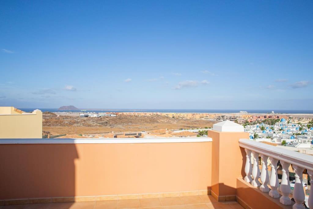Con Espectaculares Vistas Y Piscina Privada * Corralejo