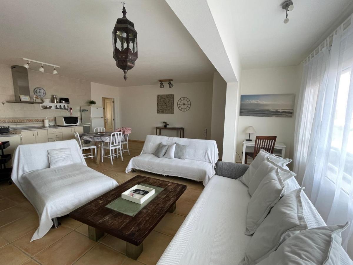 Apartment My Ocean !!! Breathtaking Location, Steps To The Ocean, Spacious Sea View, Fully Equipped And Well-furnished With Private Entrance And High-speed Fiber Optic Internet Corralejo