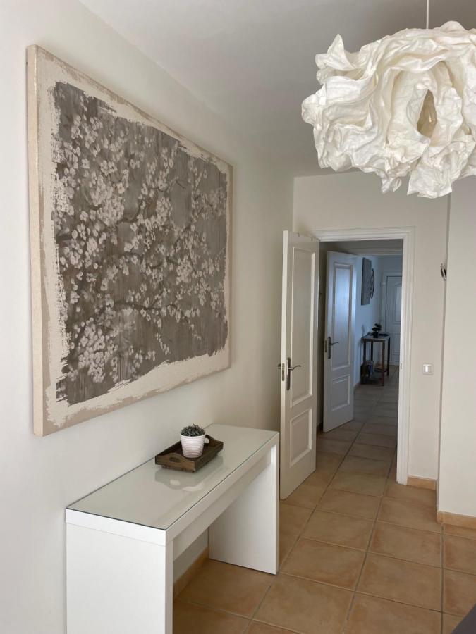 Apartment My Ocean !!! Breathtaking Location, Steps To The Ocean, Spacious Sea View, Fully Equipped And Well-furnished With Private Entrance And High-speed Fiber Optic Internet Corralejo