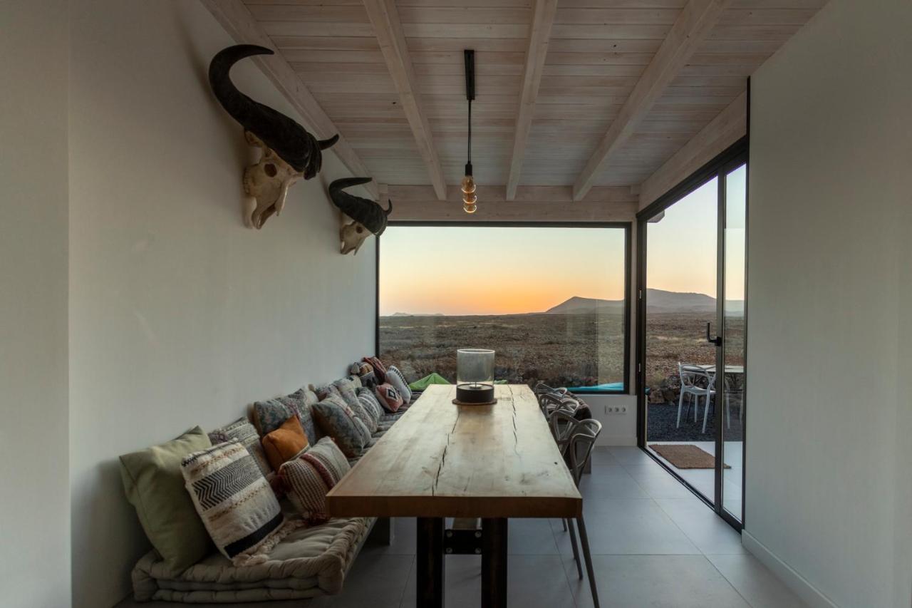 Villa Calderon Hondo. Design , Views And Pool Lajares-corralejo *